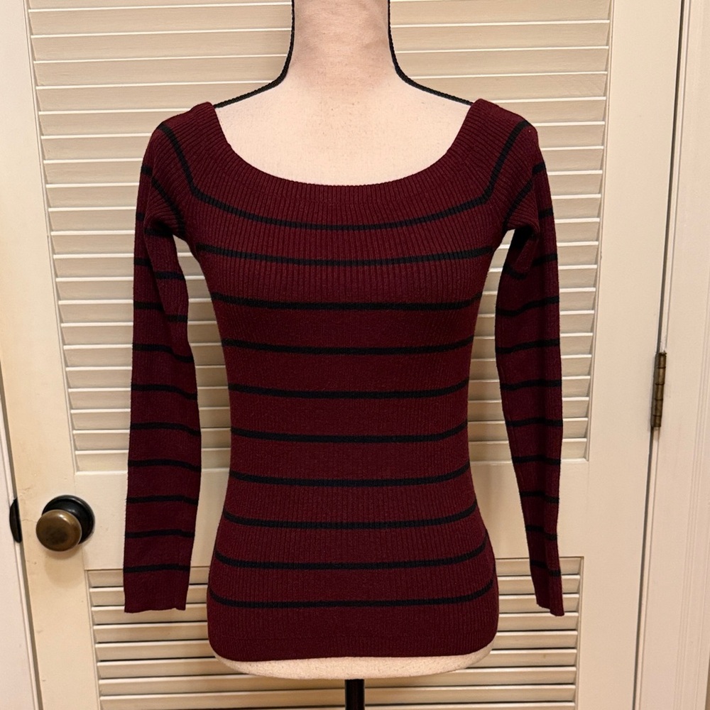 American Eagle Outfitters Burgundy & Black Knit Off the Shoulder Sweater,Size XS